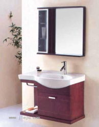 衛浴空間的藝術 浴室柜、玻璃潔具與衛浴鏡的和諧交響